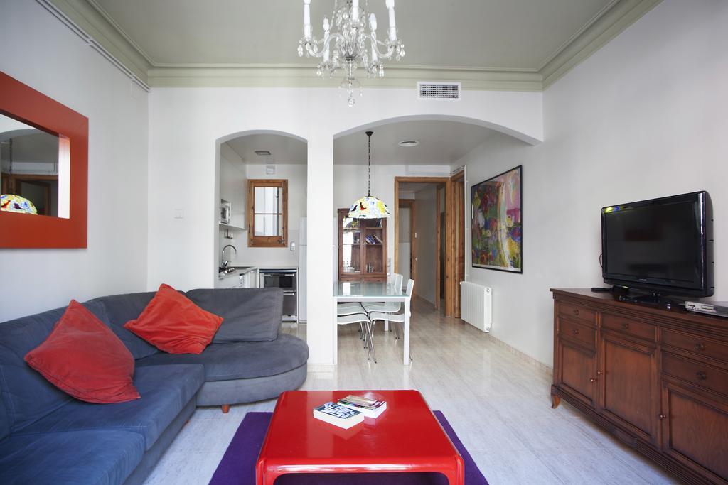 Aparteasy - Authentic Family Apartment Barcelona Eksteriør bilde